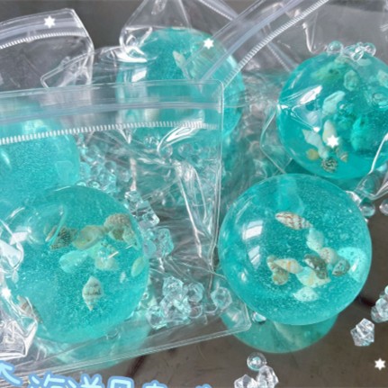 Plasticine ice skin cubes - ice,